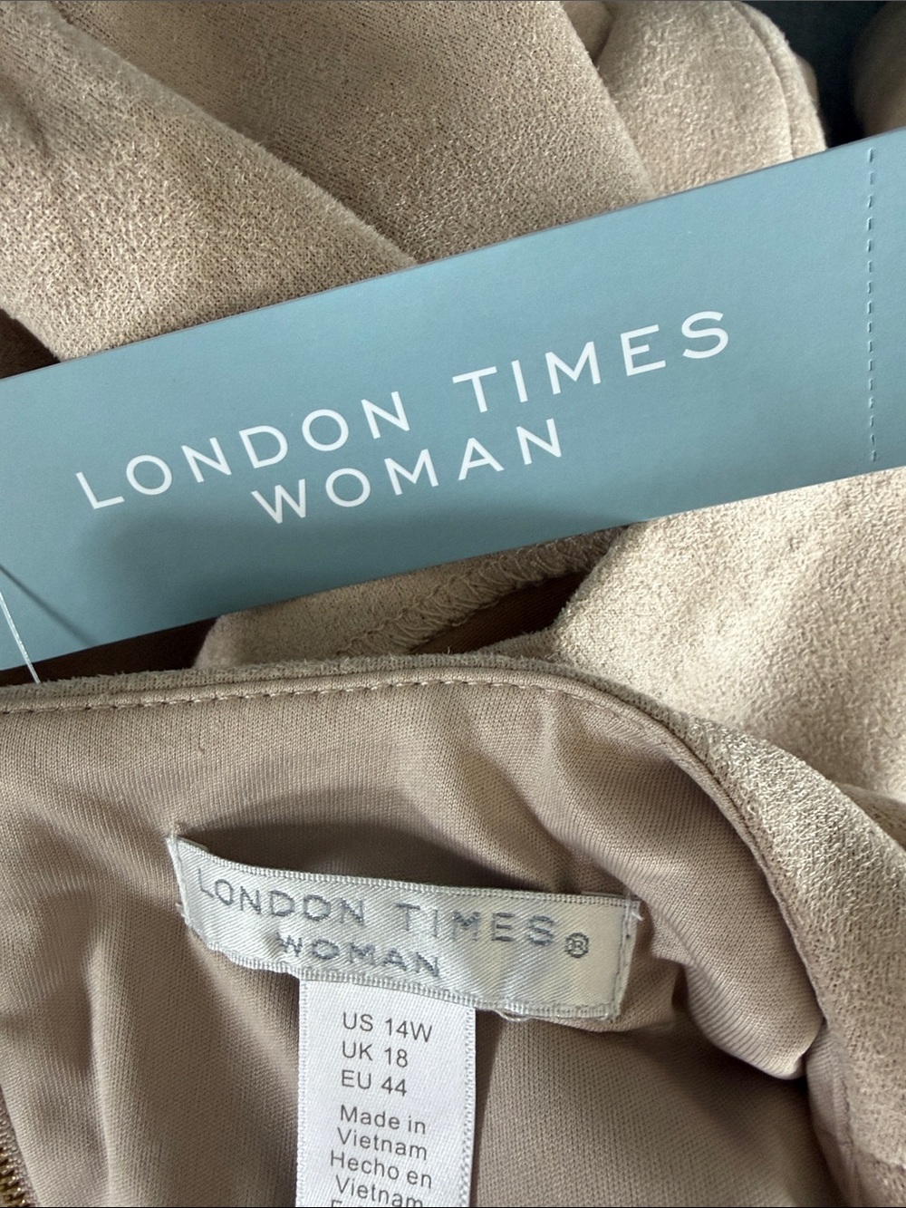London Times Beige Short-Sleeve Midi Dress with Waist Tab - Picture 5 of 6